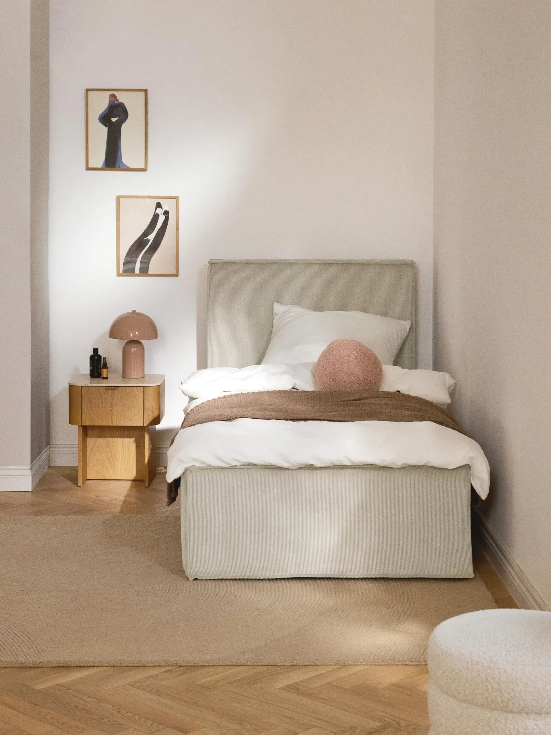 Letto singolo in velluto a coste con spazio contenitore aggiuntivo Dream