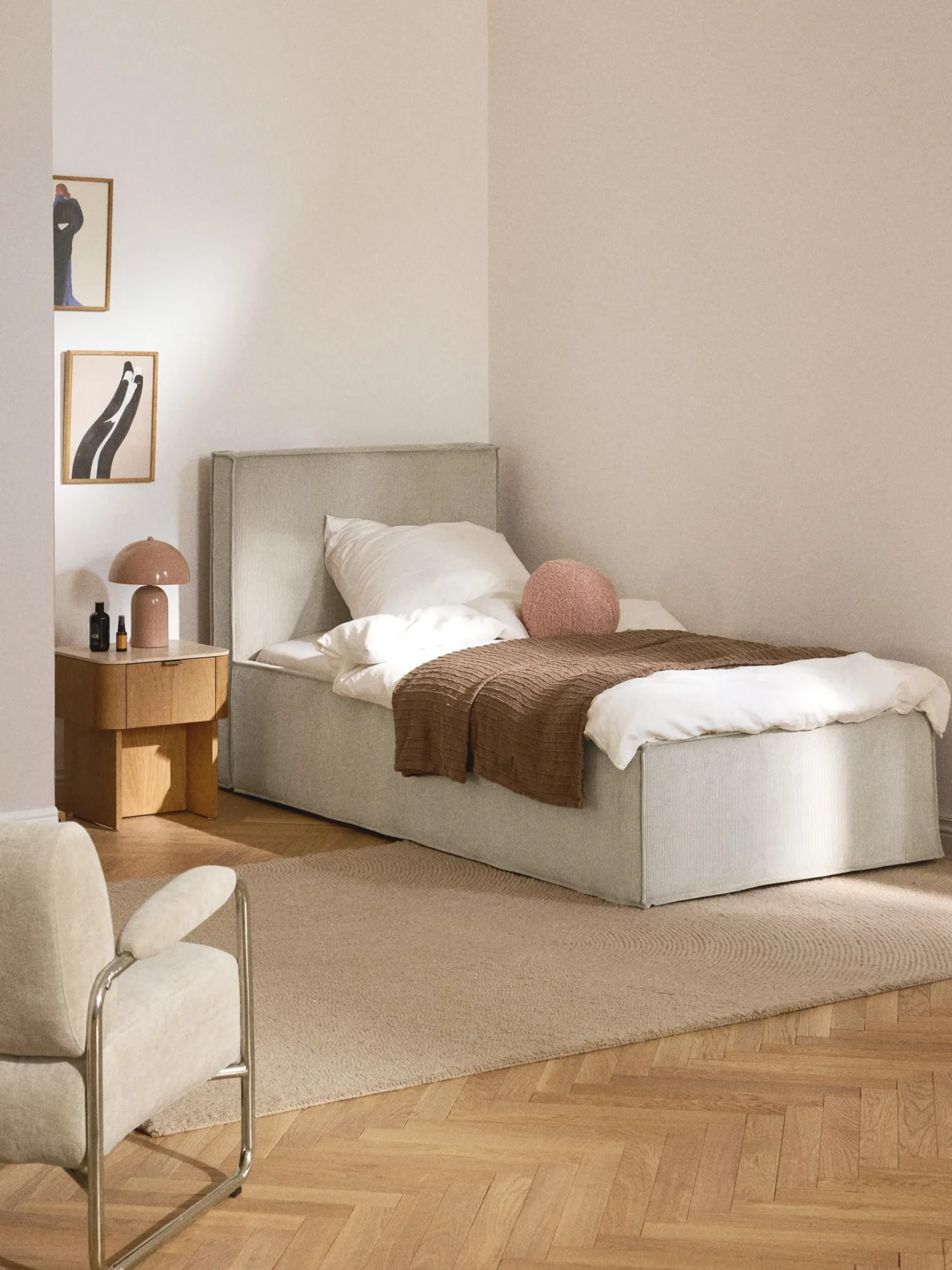 Letto singolo in velluto a coste con spazio contenitore aggiuntivo Dream
