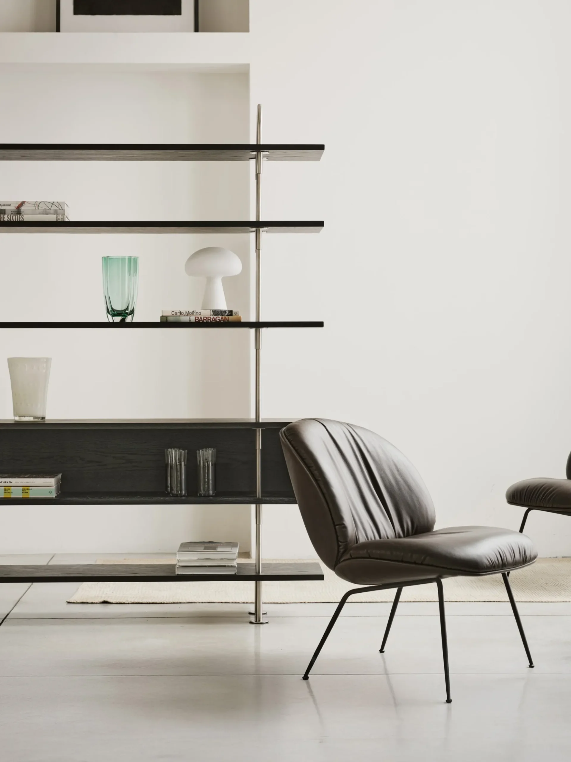 Libreria grande in legno Keen