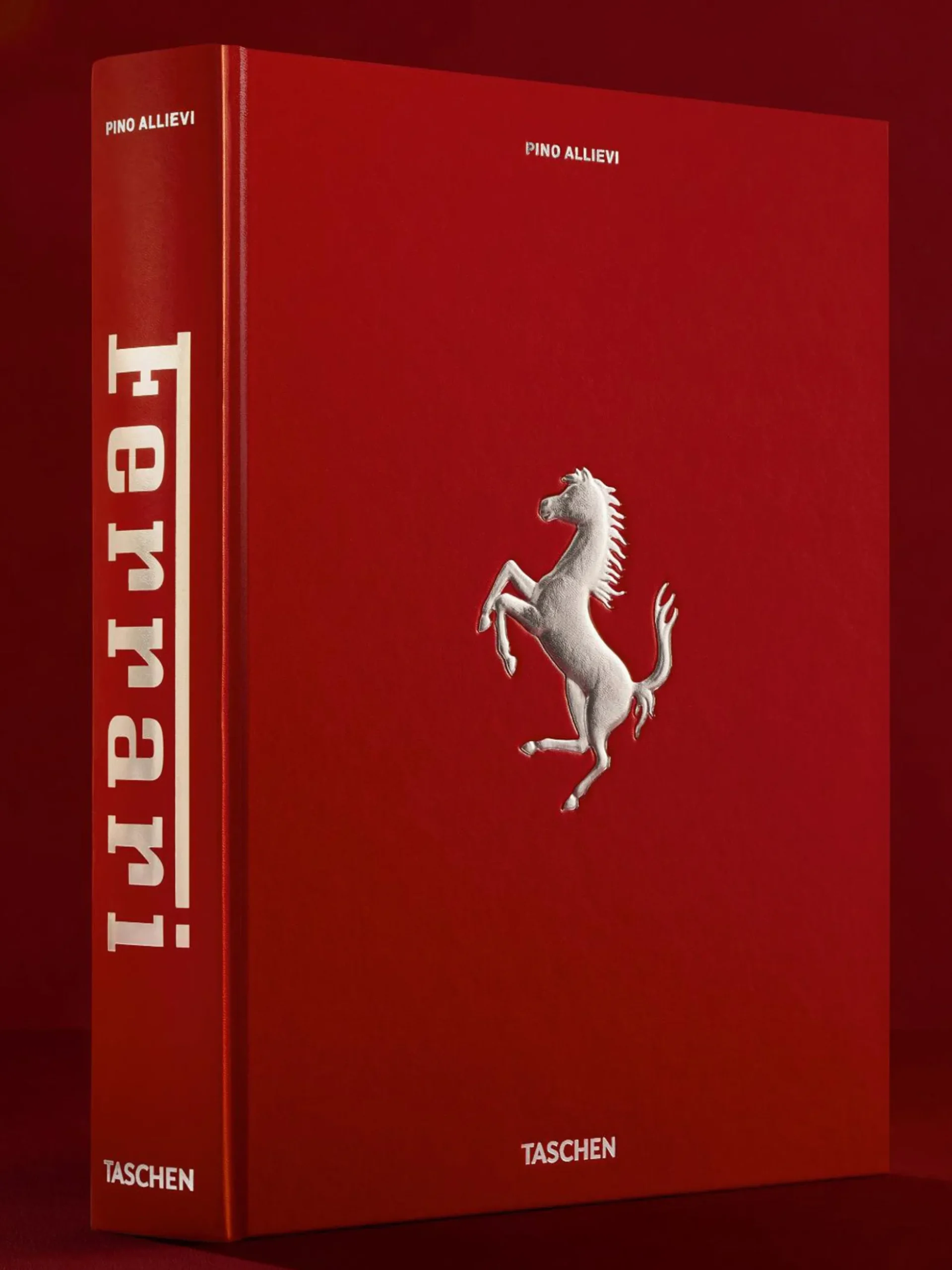 Libro da tavolino Ferrari