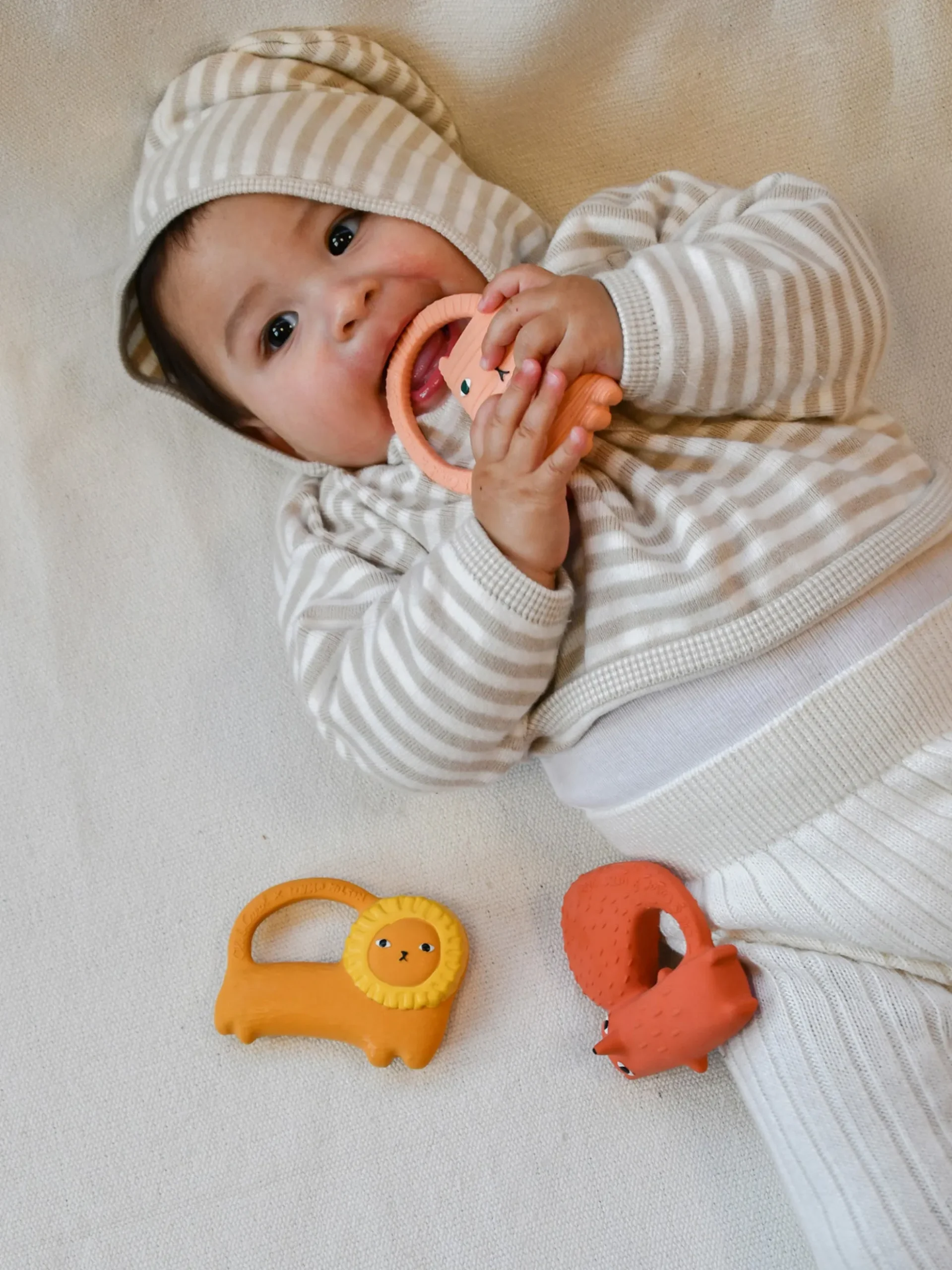Massaggiagengive per bambini fatto a mano Oli&Carol x Donna Wilson