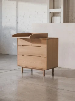 Mobile fasciatoio in legno con cassetti Pure
