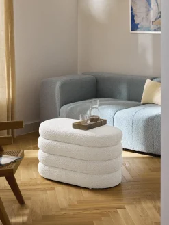 Panca piccola imbottita in bouclé con vano contenitore Alto