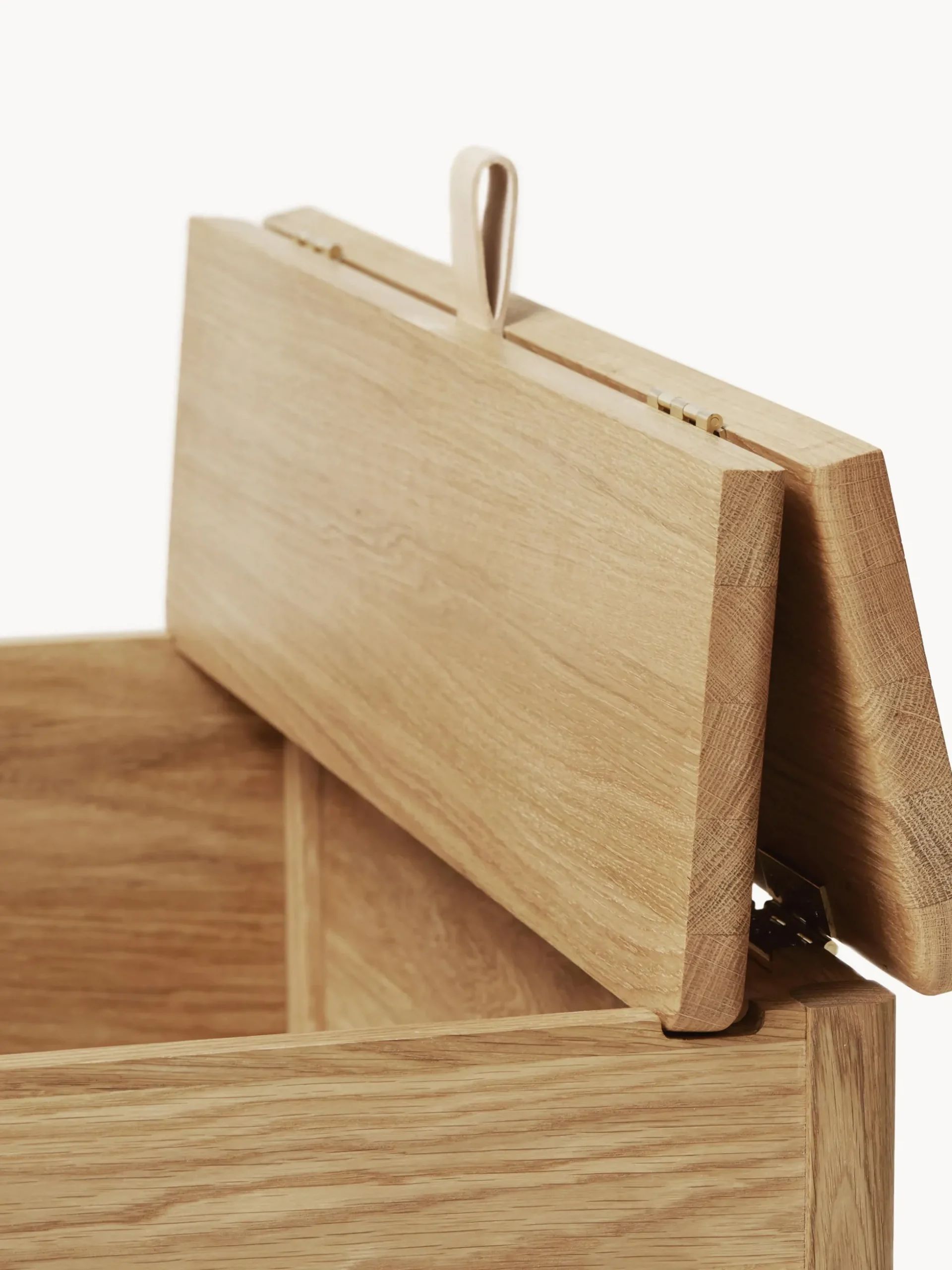 Panca in legno di quercia con vano contenitore A Line