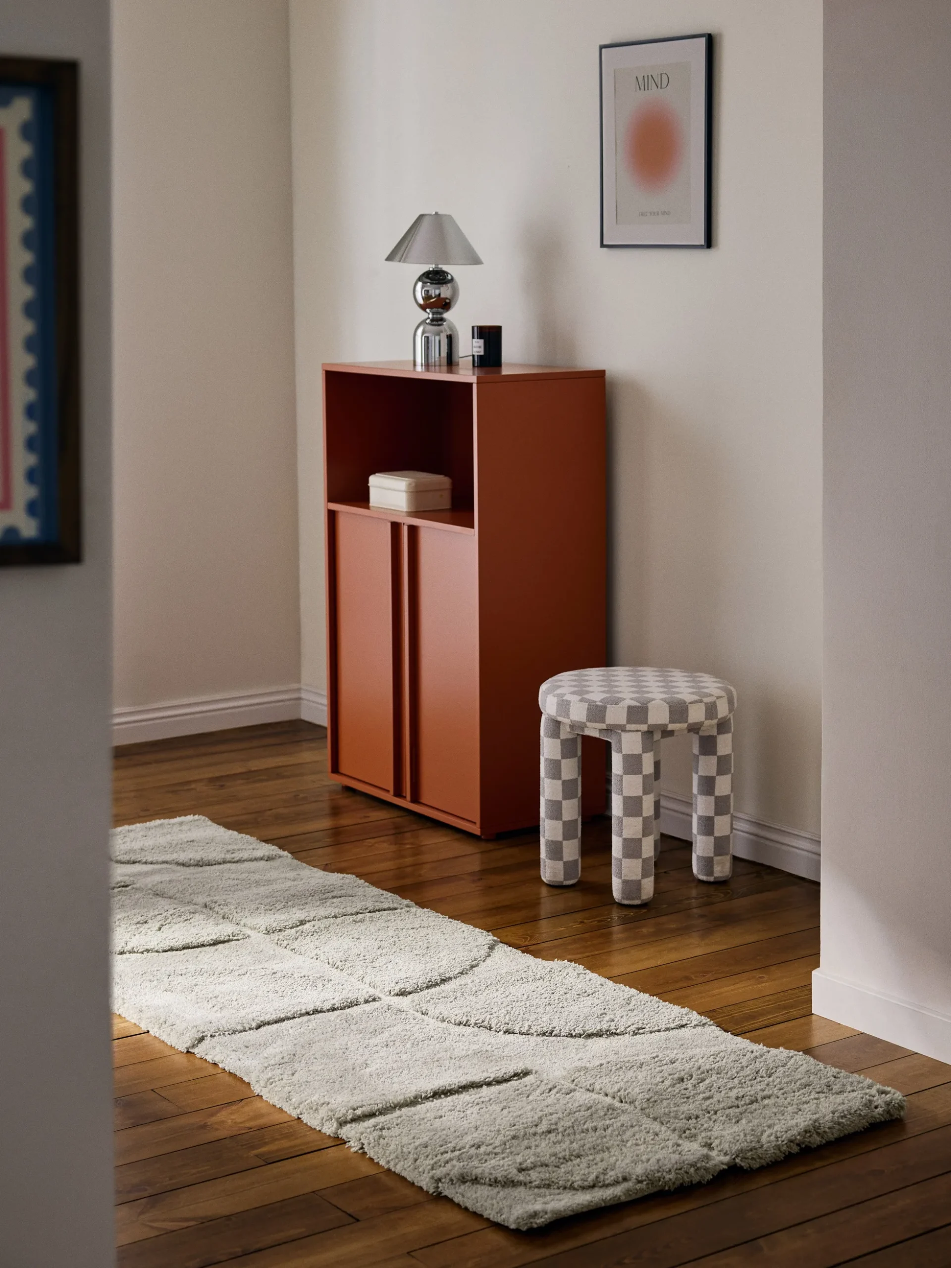 Passatoia soffice a pelo lungo con motivo in rilievo Jade