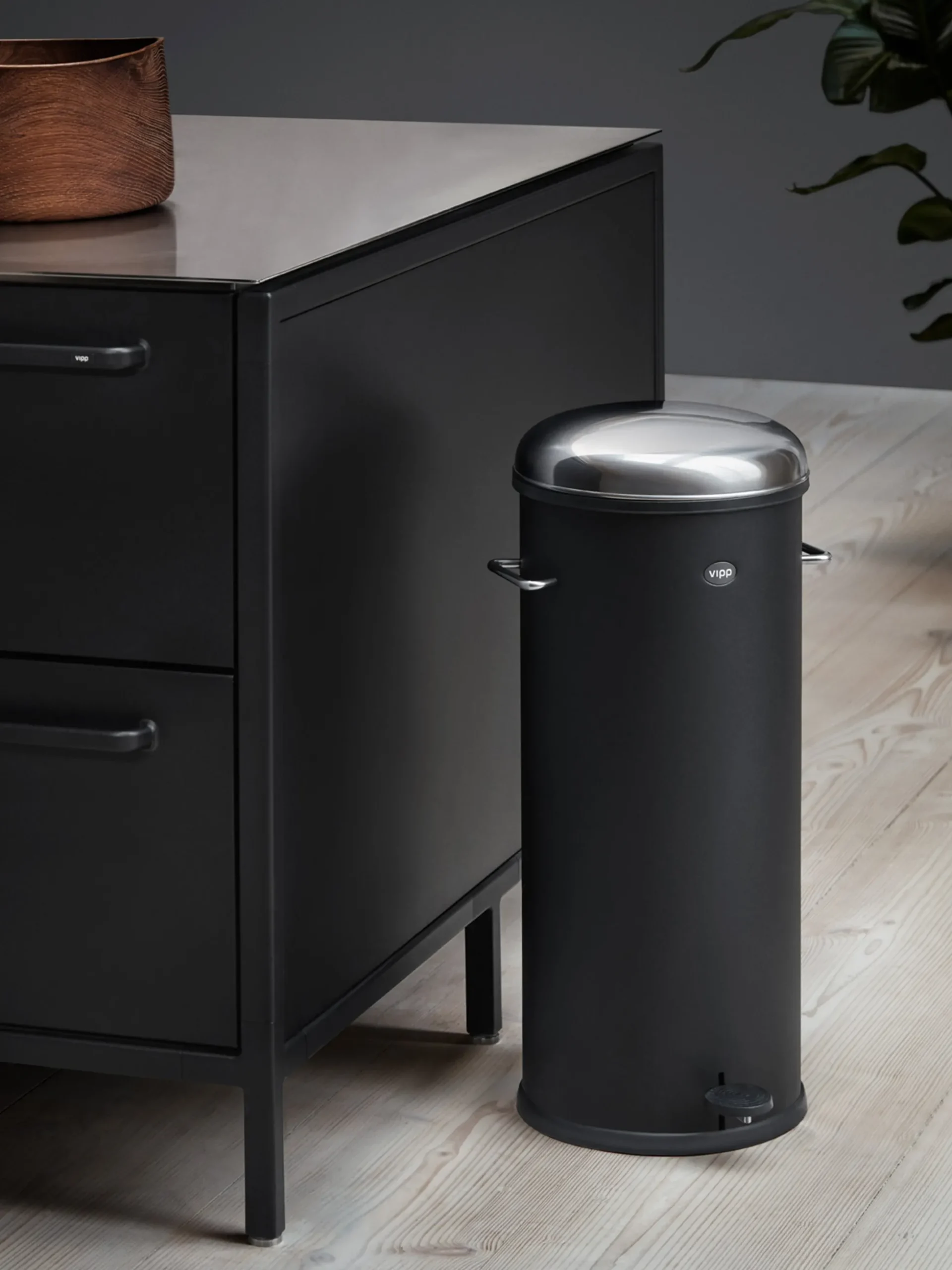 Pattumiera con funzione pedale Vipp17