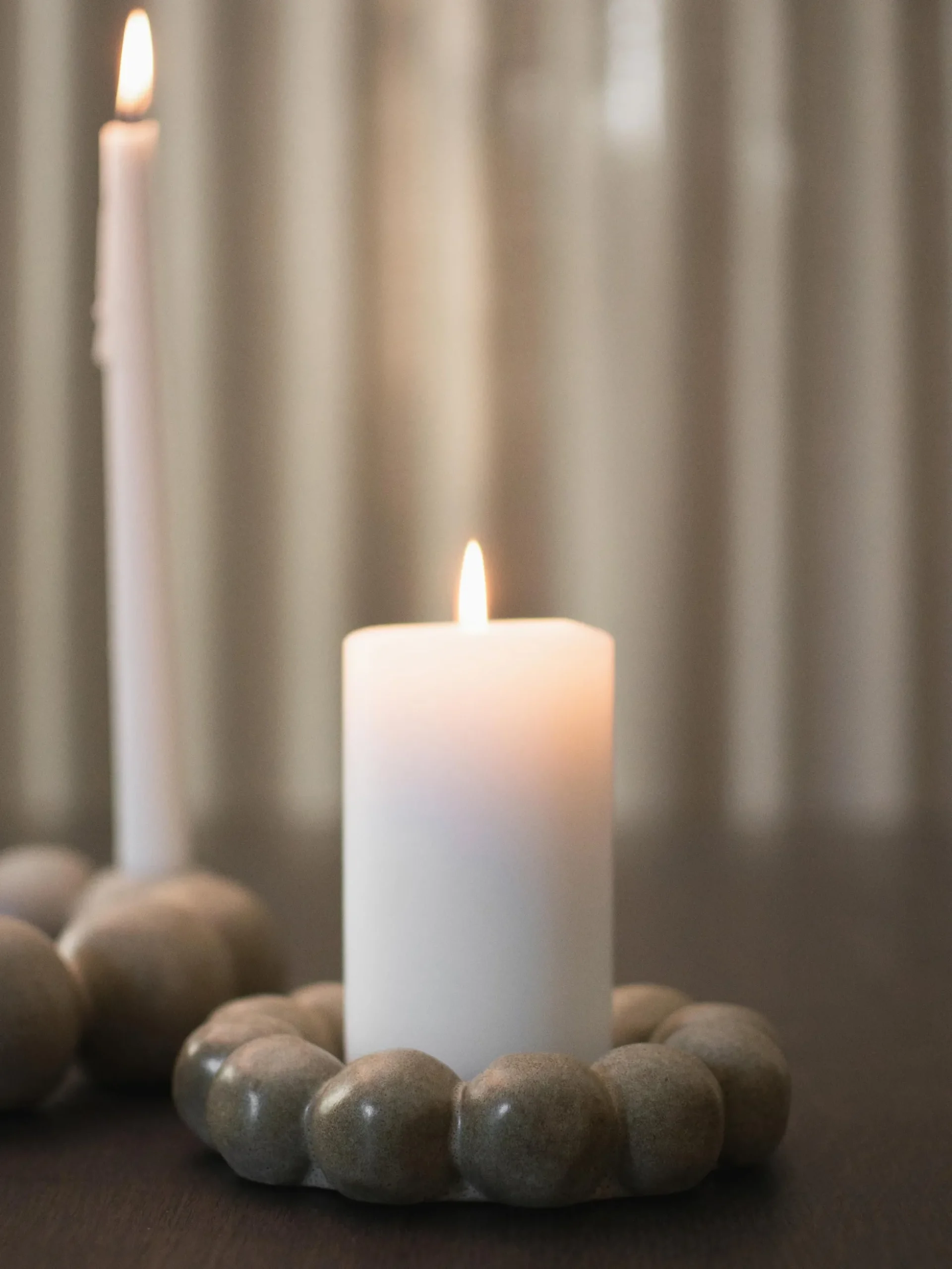 Piatto decorativo in ceramica Bright