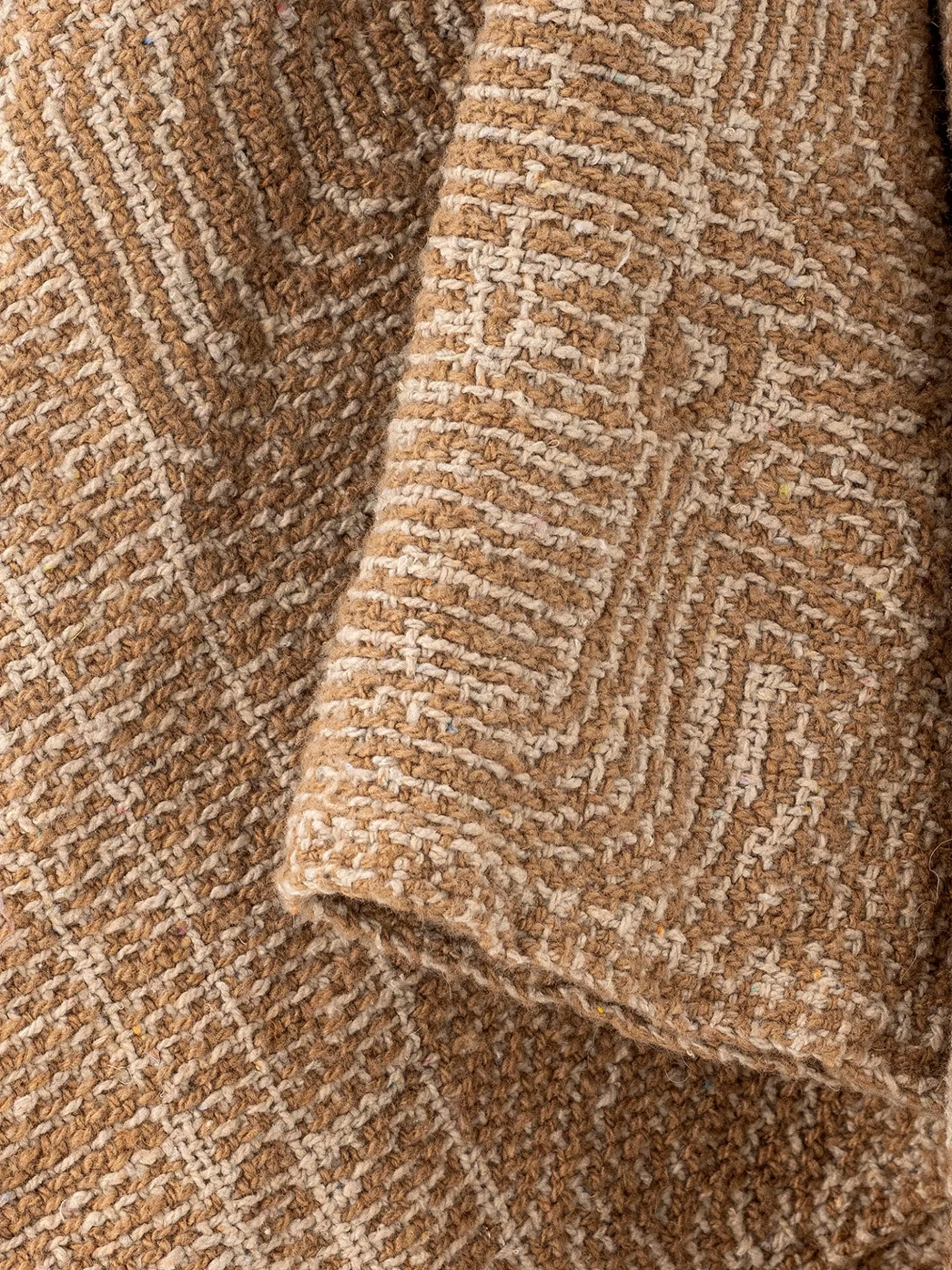 Plaid intrecciato a mano con frange Bresso