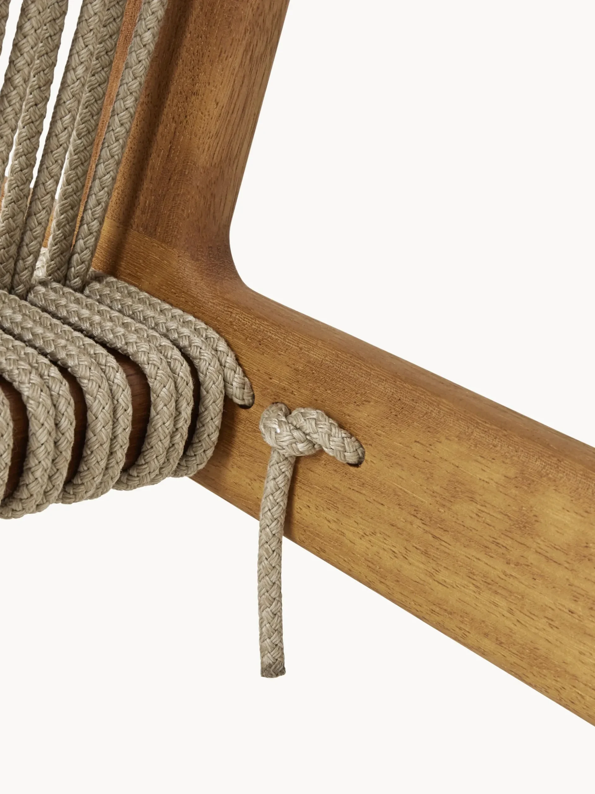 Poltrona da giardino in legno di Iroko fatta a mano MR01 Initial