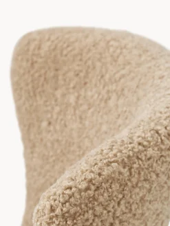 Poltrona in teddy con gambe in legno Wing