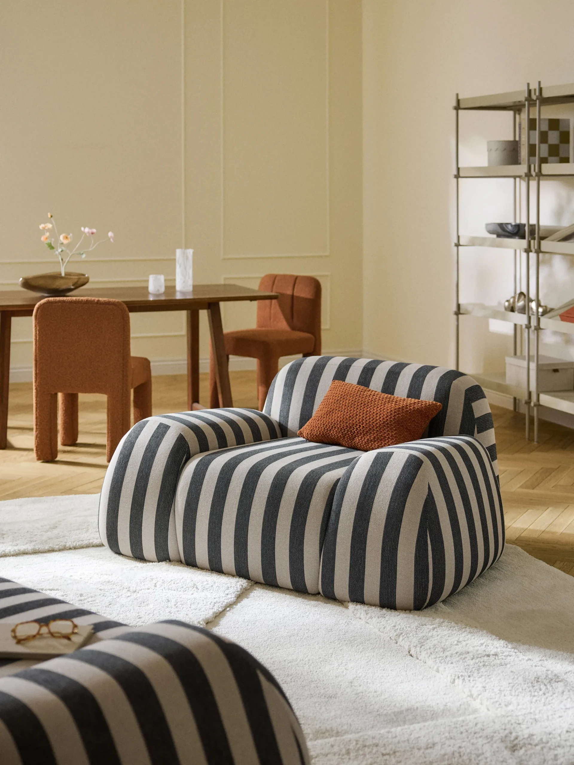 Poltrona lounge a righe Wolke