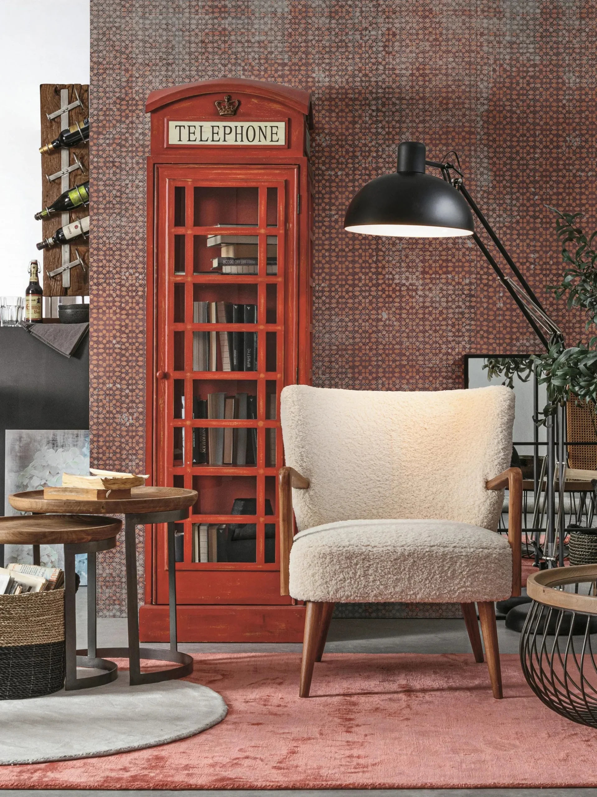 Poltrona lounge in teddy con braccioli Moritz