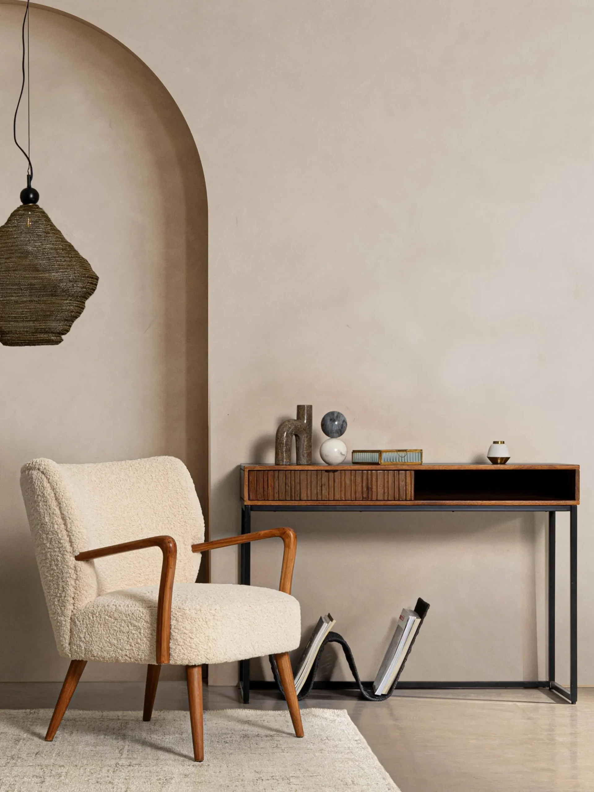 Poltrona lounge in teddy con braccioli Moritz