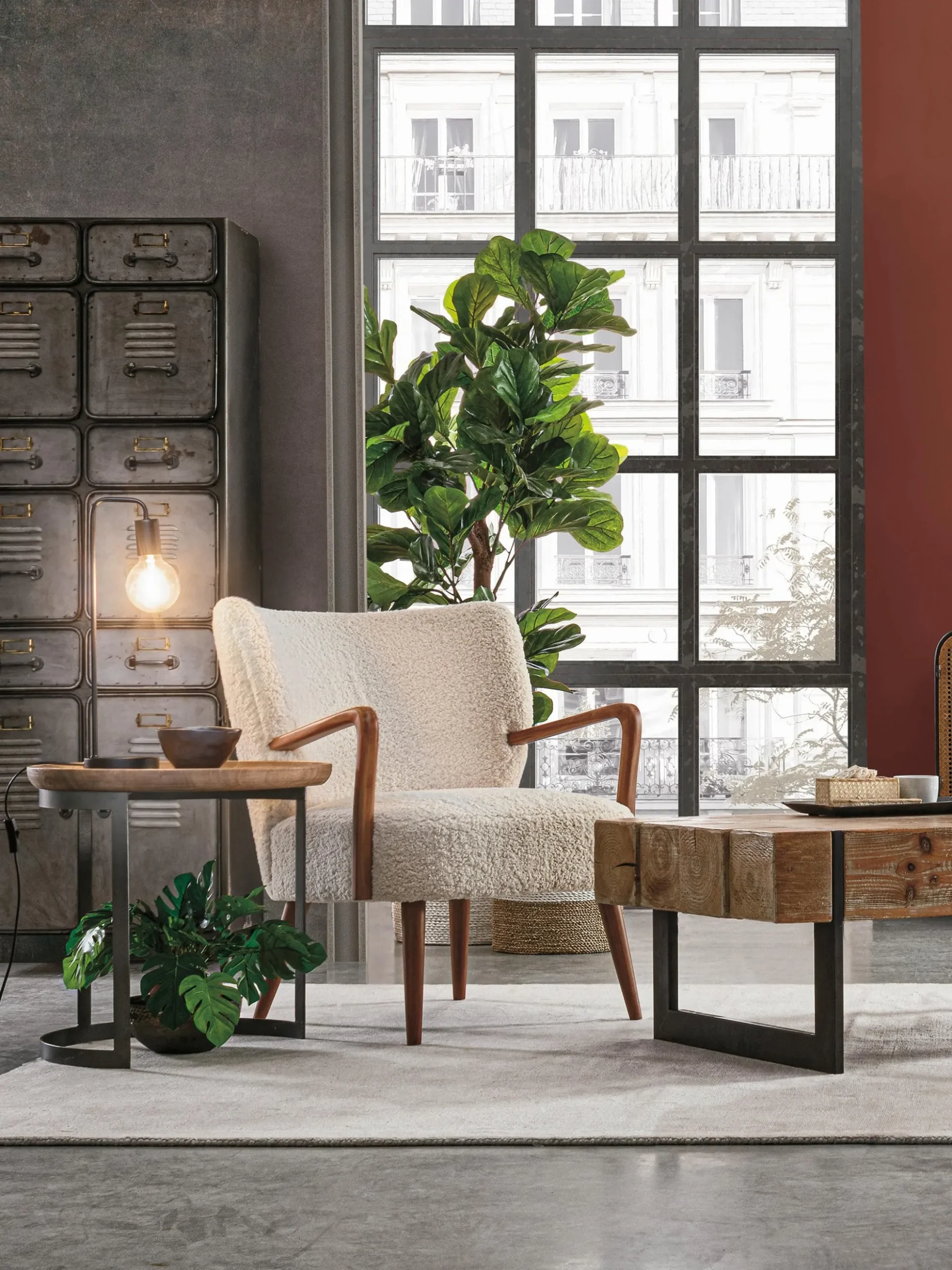 Poltrona lounge in teddy con braccioli Moritz
