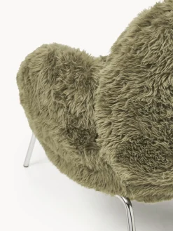Poltrona lounge soffice con piedini in metallo Luan