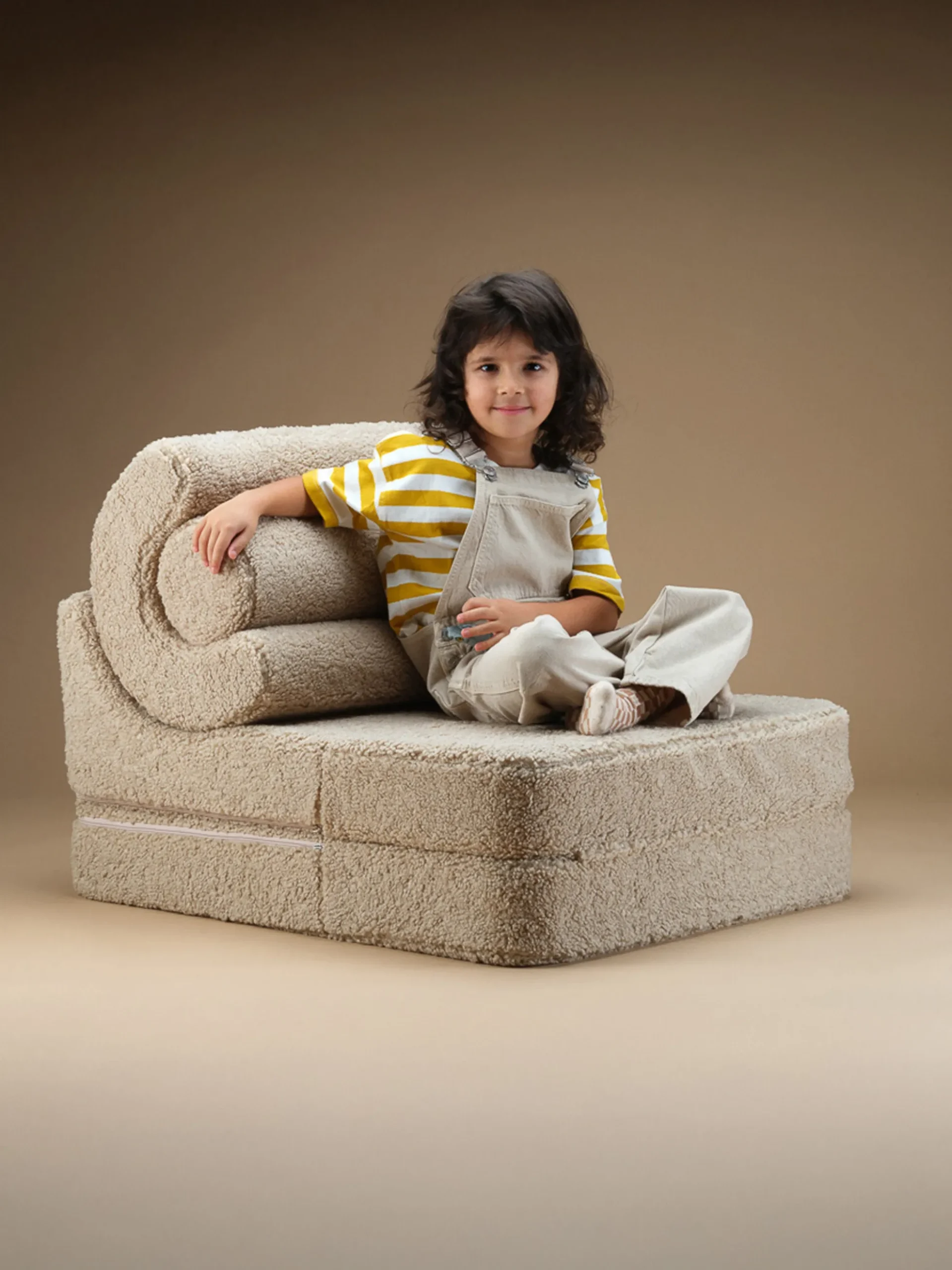 Poltrona pieghevole per bambini in teddy fatta a mano Flipster