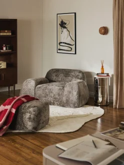 Poltrona lounge in teddy-bouclé Wolke