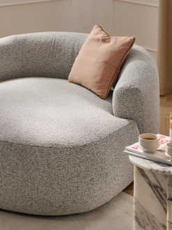 Poltrona lounge XL in bouclé Sofia