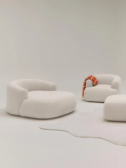 Poltrona lounge XL in bouclé Sofia