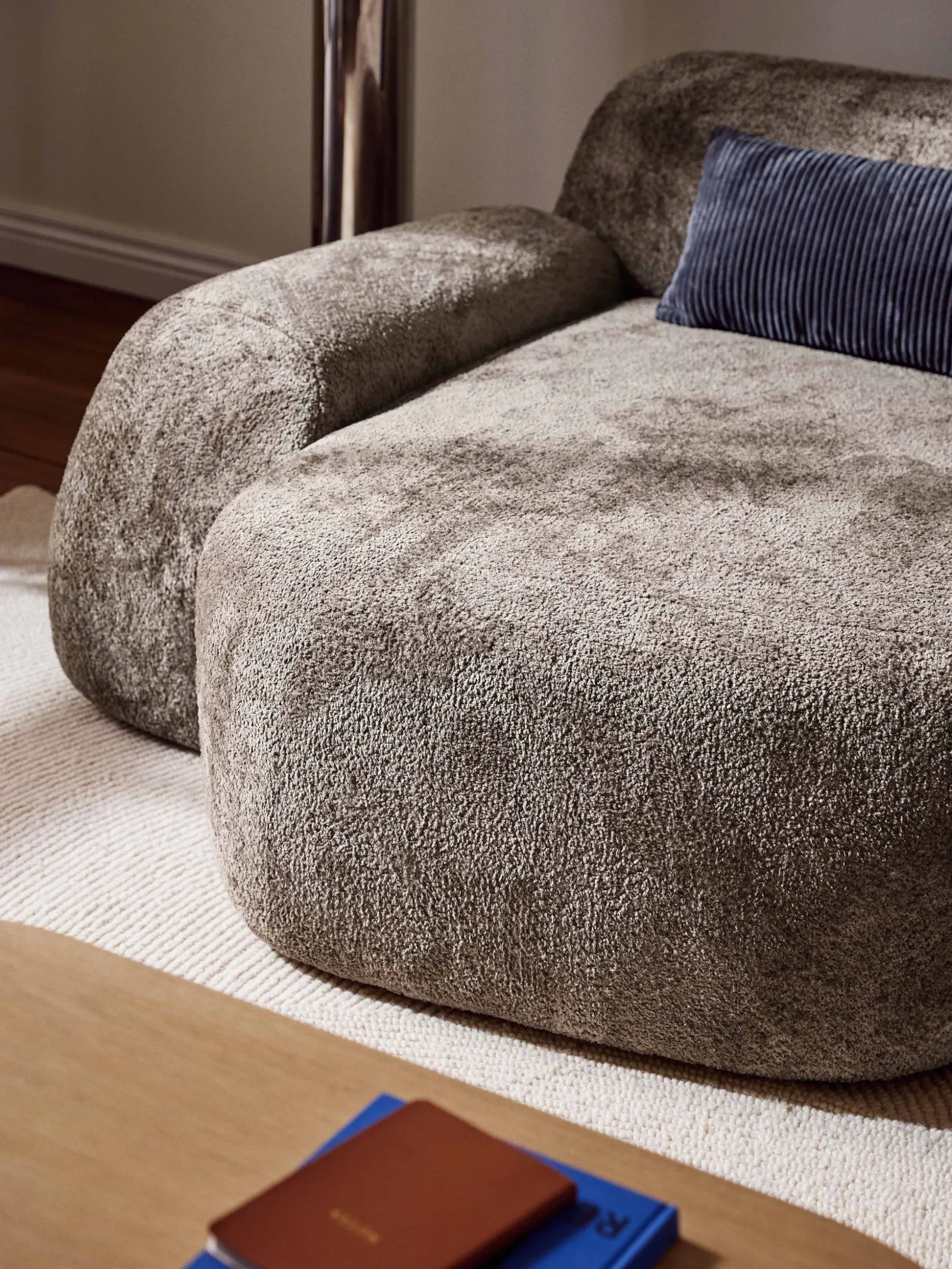 Poltrona lounge XL in teddy bouclé Wolke
