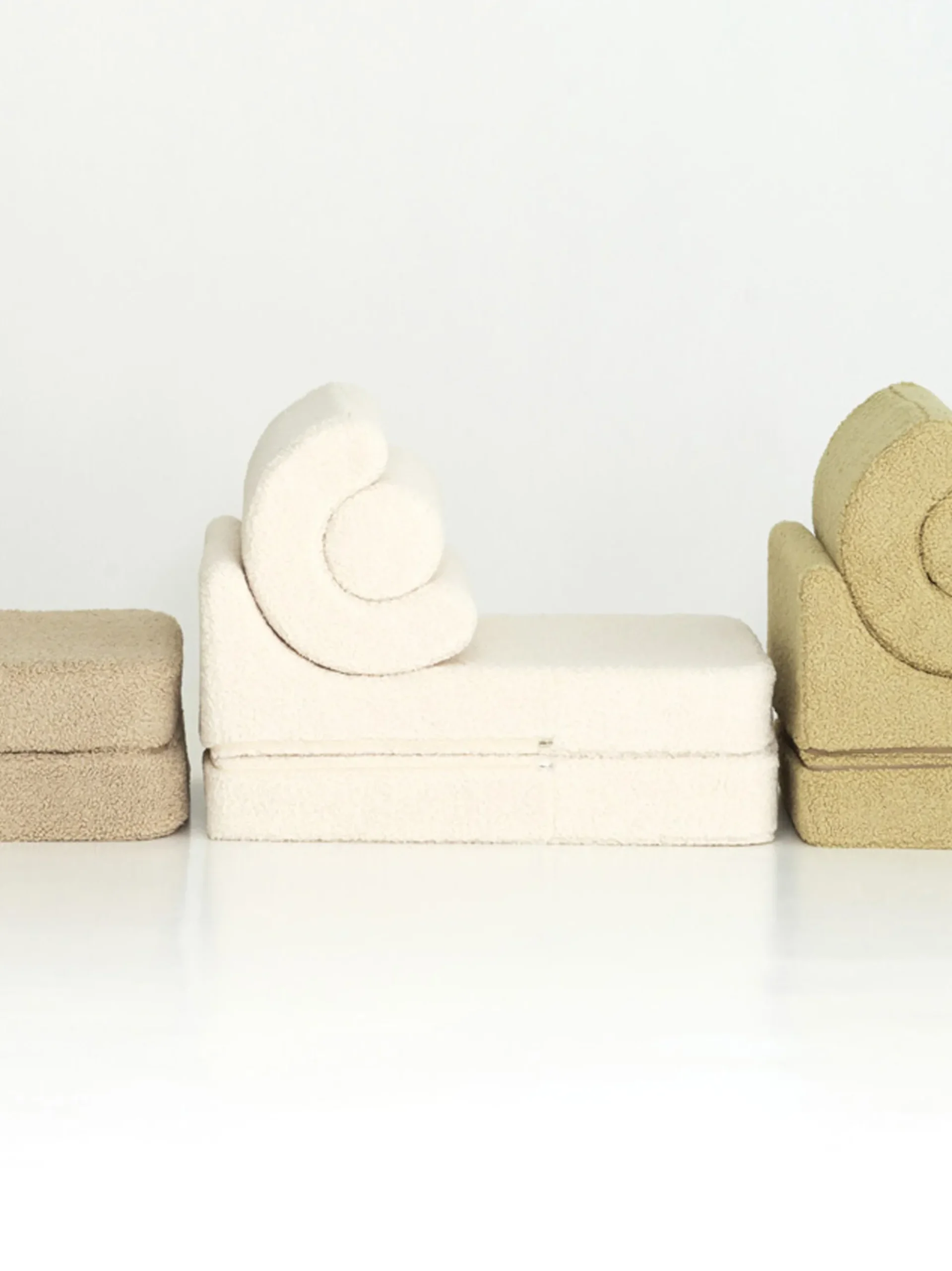 Poltrona pieghevole per bambini in teddy fatta a mano Flipster