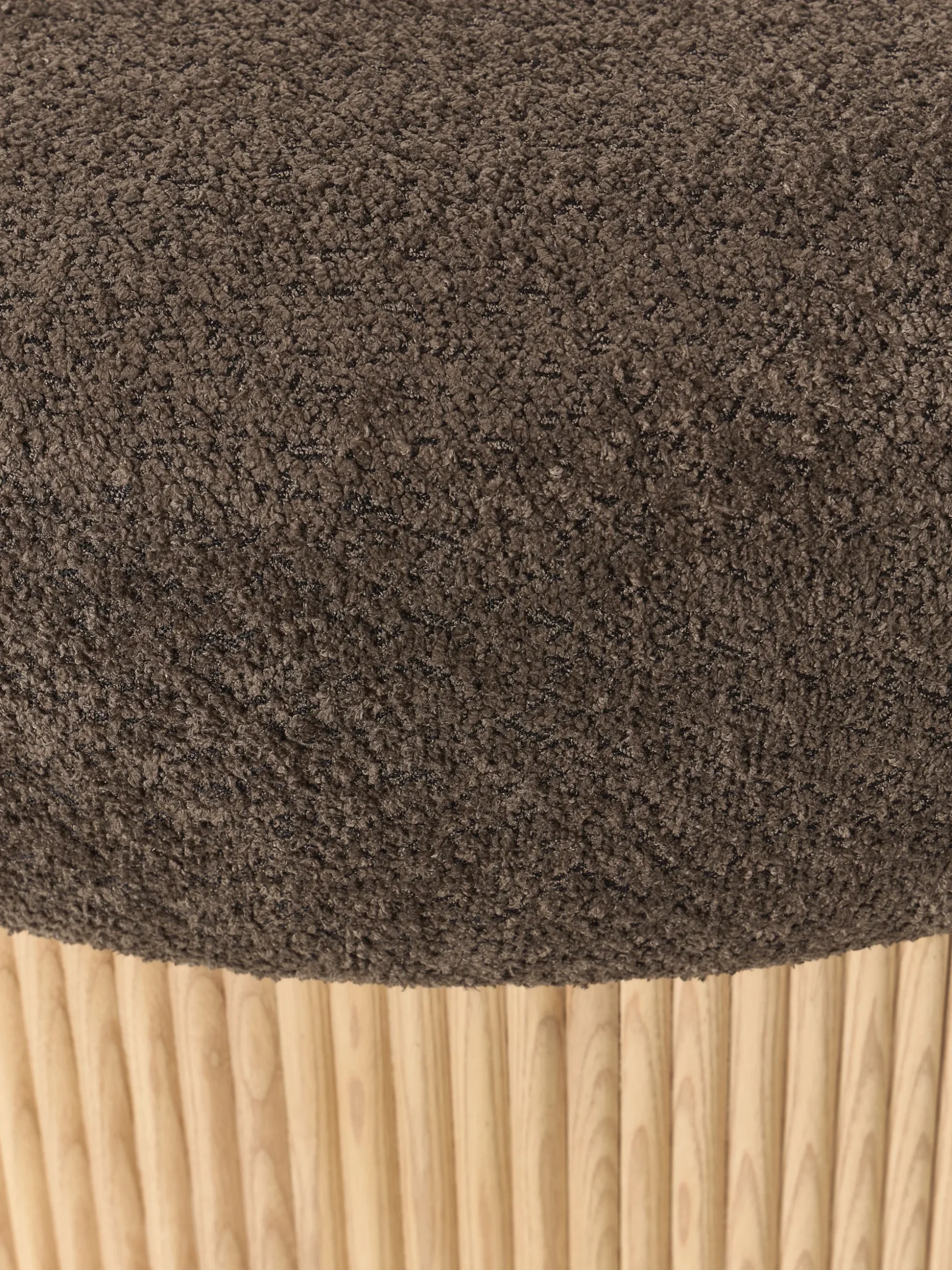 Pouf grande imbottito con contenitore Nala