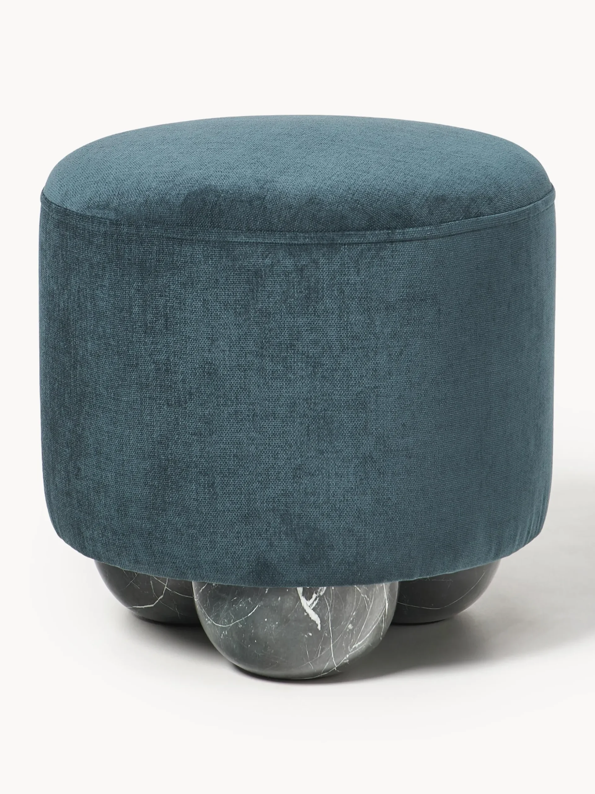 Pouf imbottito con piedini a sfera effetto marmo Lino