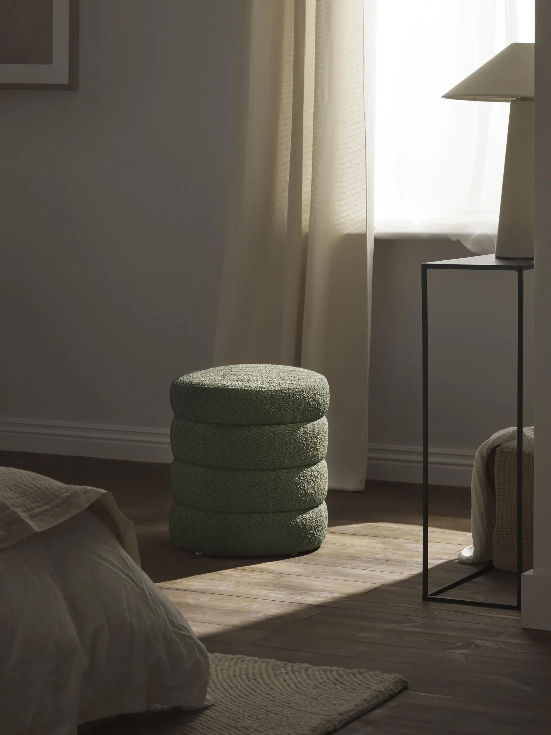 Pouf imbottito in bouclé Alto