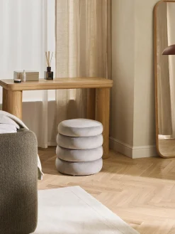 Pouf imbottito in velluto con contenitore Alto