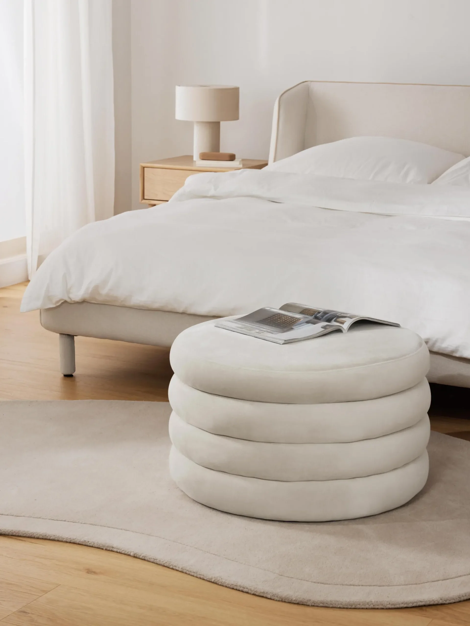 Pouf imbottito XLin velluto con vano contenitore Alto