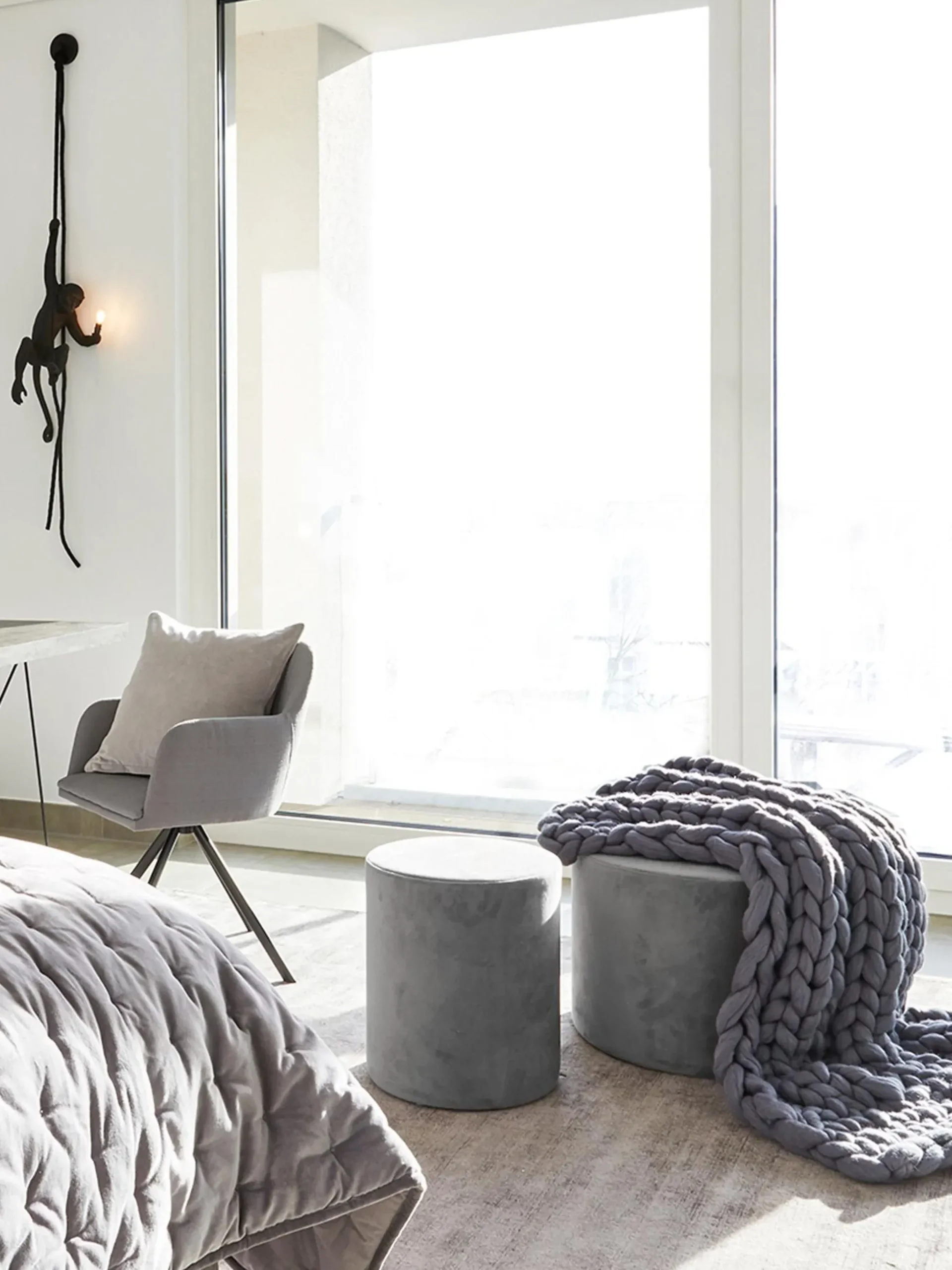 Pouf in velluto Daisy