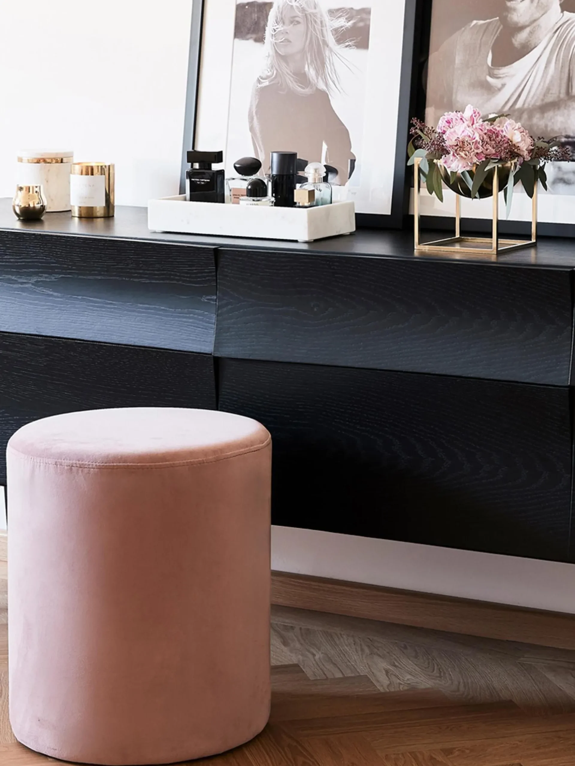 Pouf in velluto Daisy