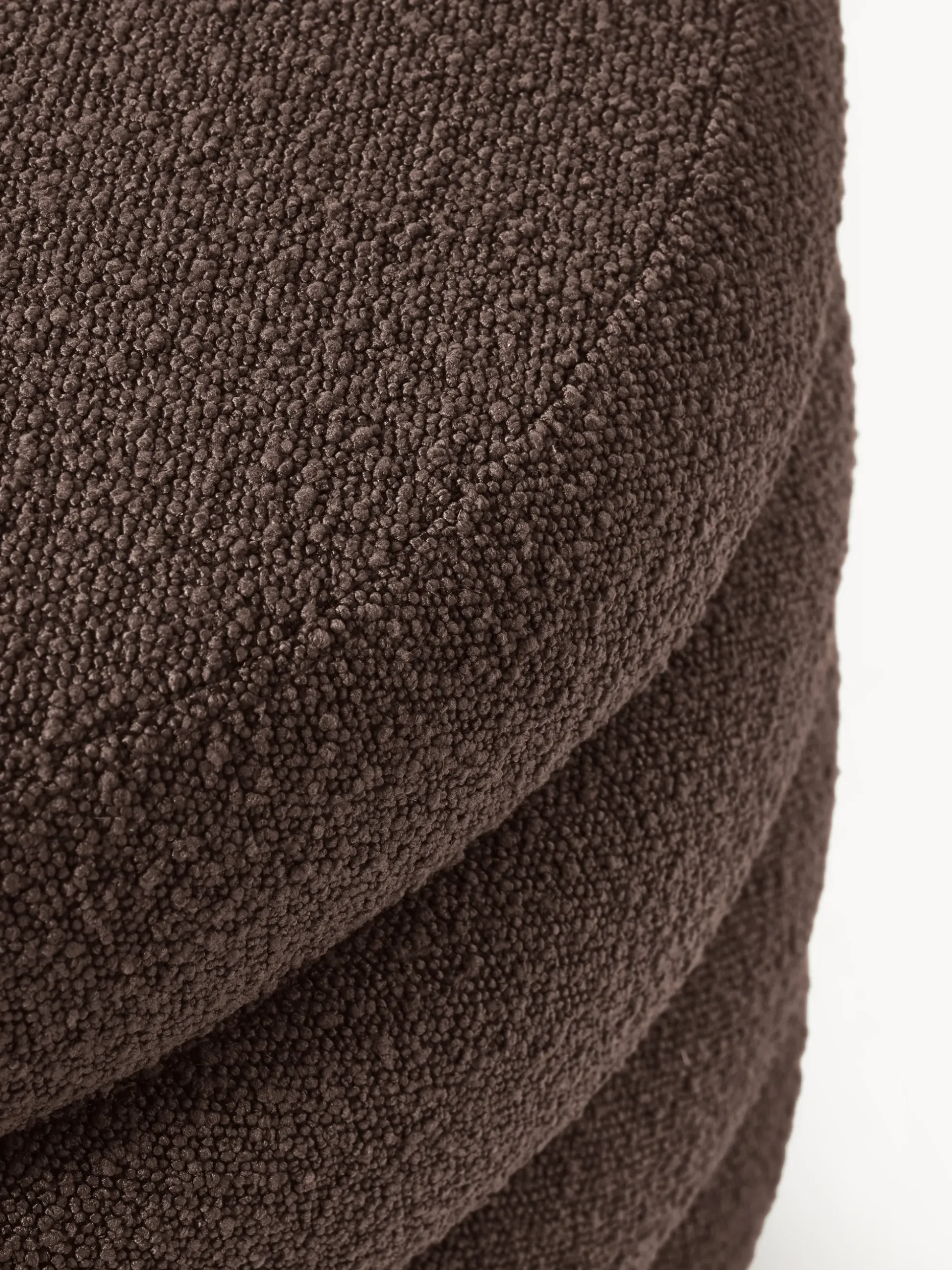 Pouf XL imbottito in bouclé con vano contenitore Alto