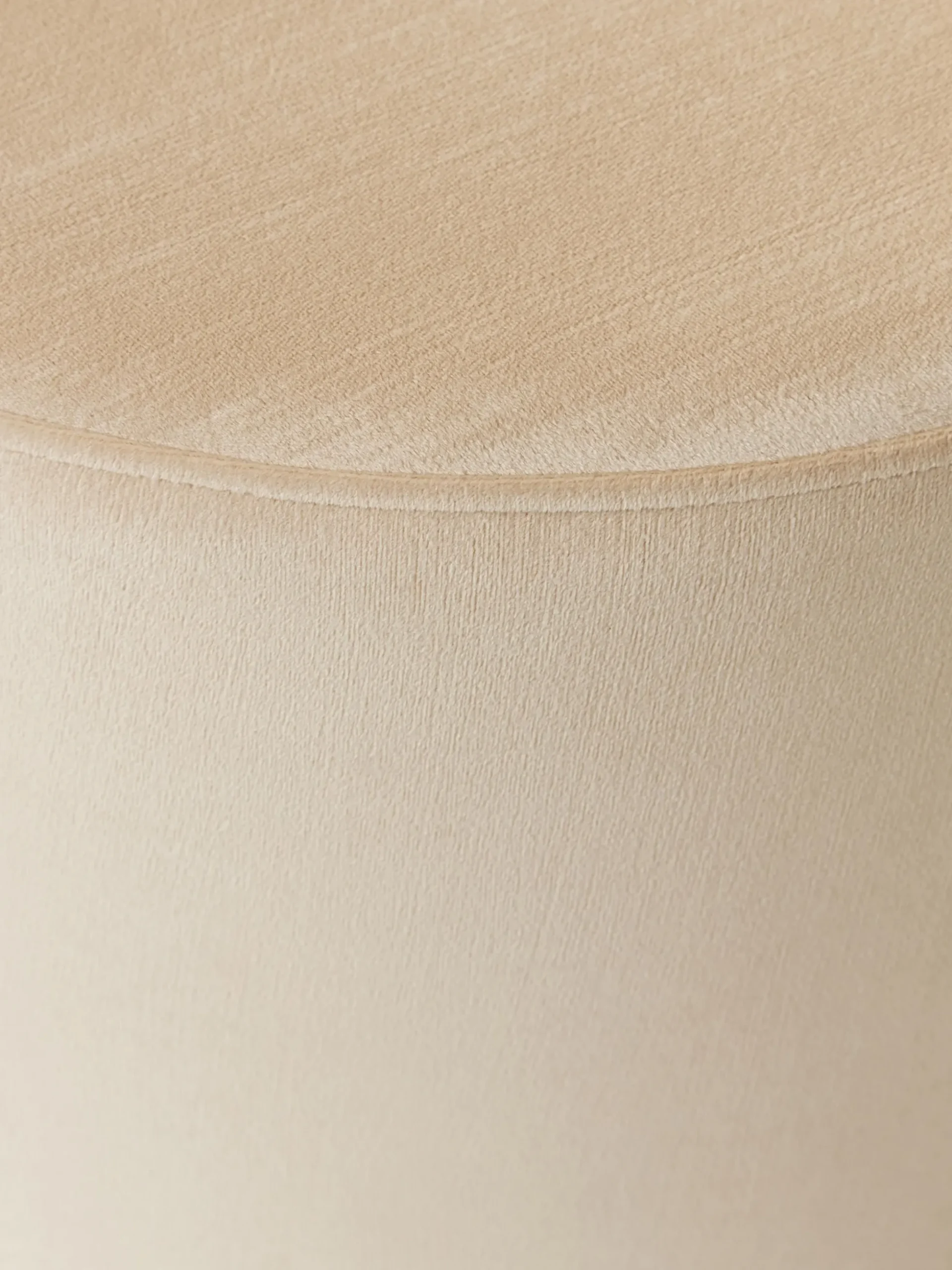 Pouf in velluto Daisy