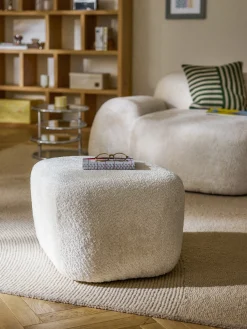 Pouf ovale in teddy bouclé Wolke