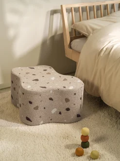 Pouf per bambini in bouclé fatto a mano Cloud