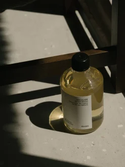 Ricarica sapone per le mani Escalier (semi di carota, cardamomo, vetiver e arancia rossa)