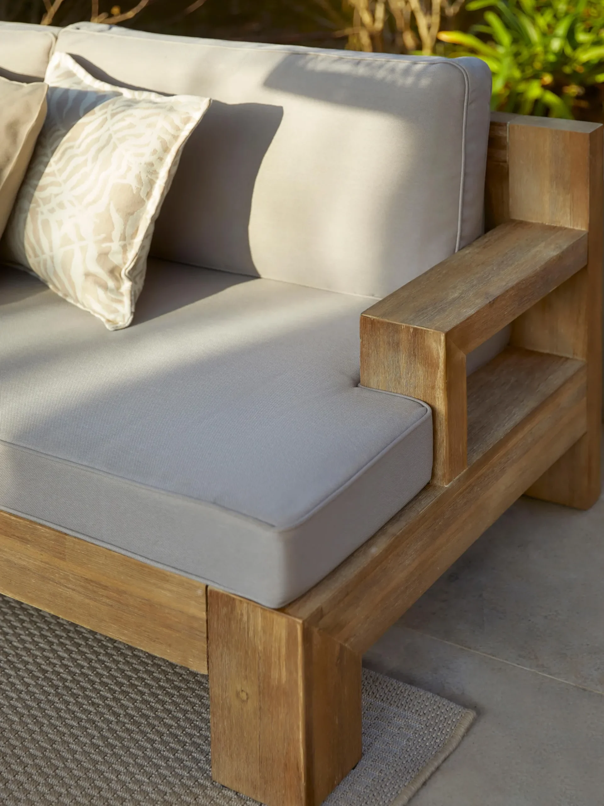 Salotto da giardino componibile in legno di acacia Joshua 4 pz