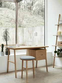 Scrivania in legno con cassetti Architect