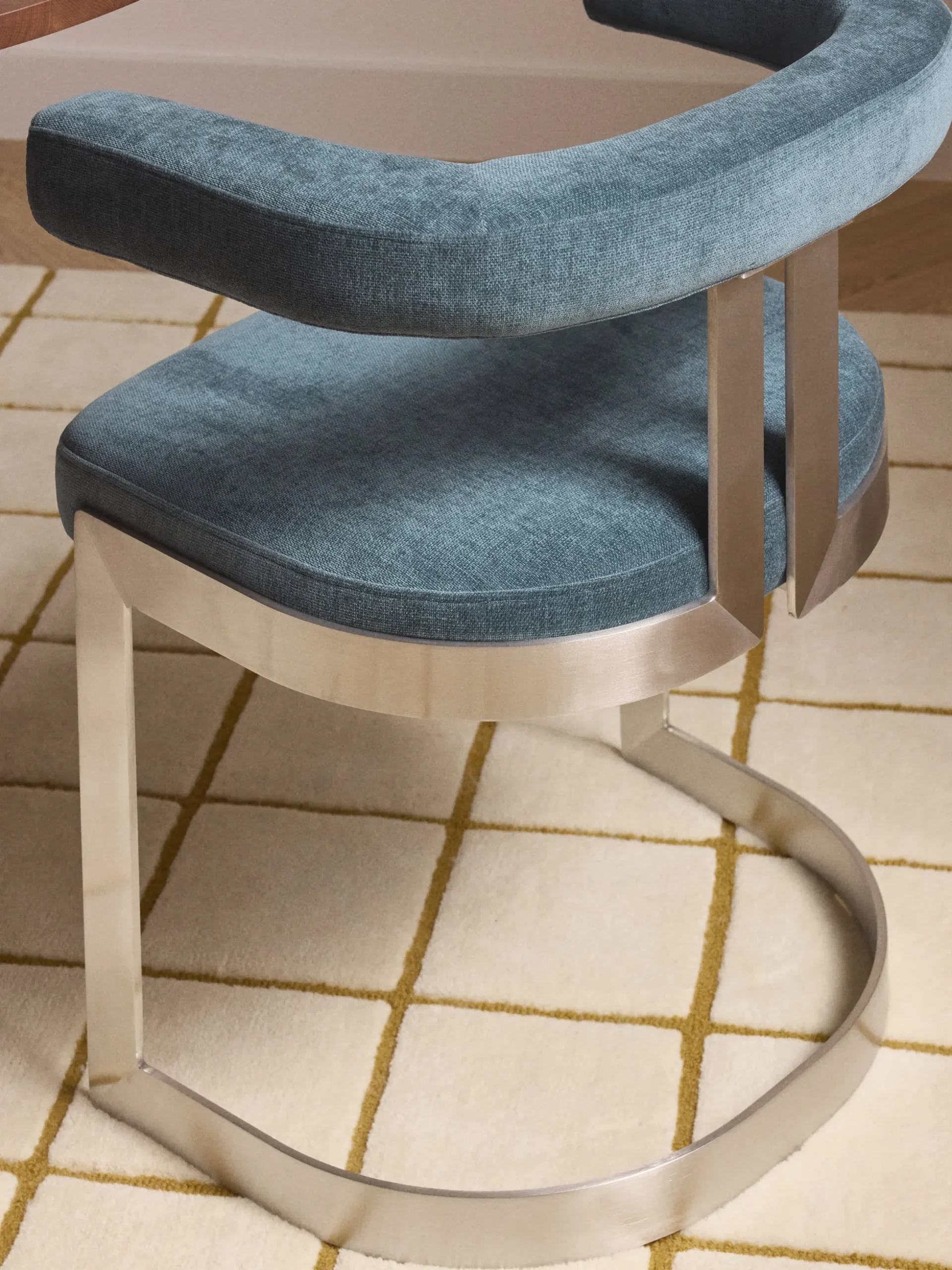 Sedia cantilever imbottita Gianni