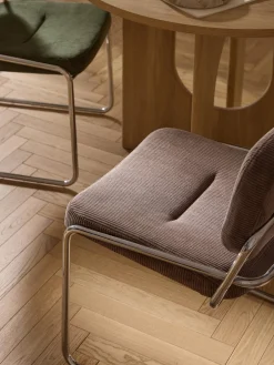 Sedia cantilever in velluto a coste Don
