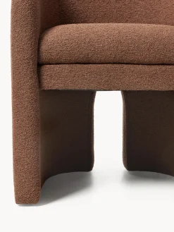 Sedia con braccioli in bouclé Mairo