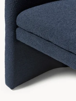 Sedia con braccioli in bouclé Mairo