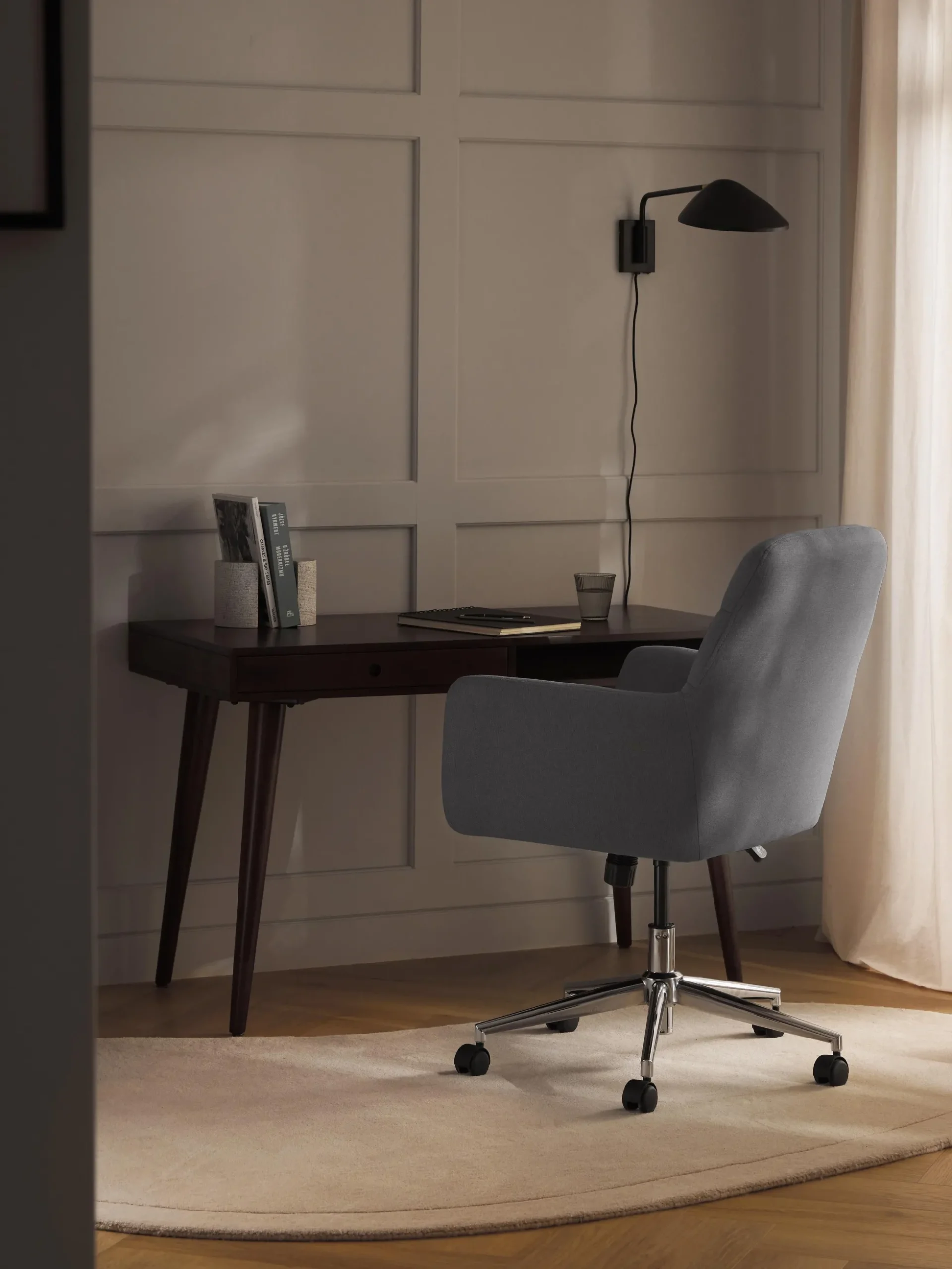 Sedia da scrivania con braccioli Benson, regolabile in altezza