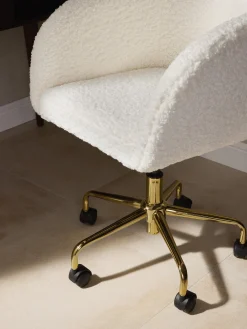 Sedia da scrivania in teddy regolabile in altezza Emmie