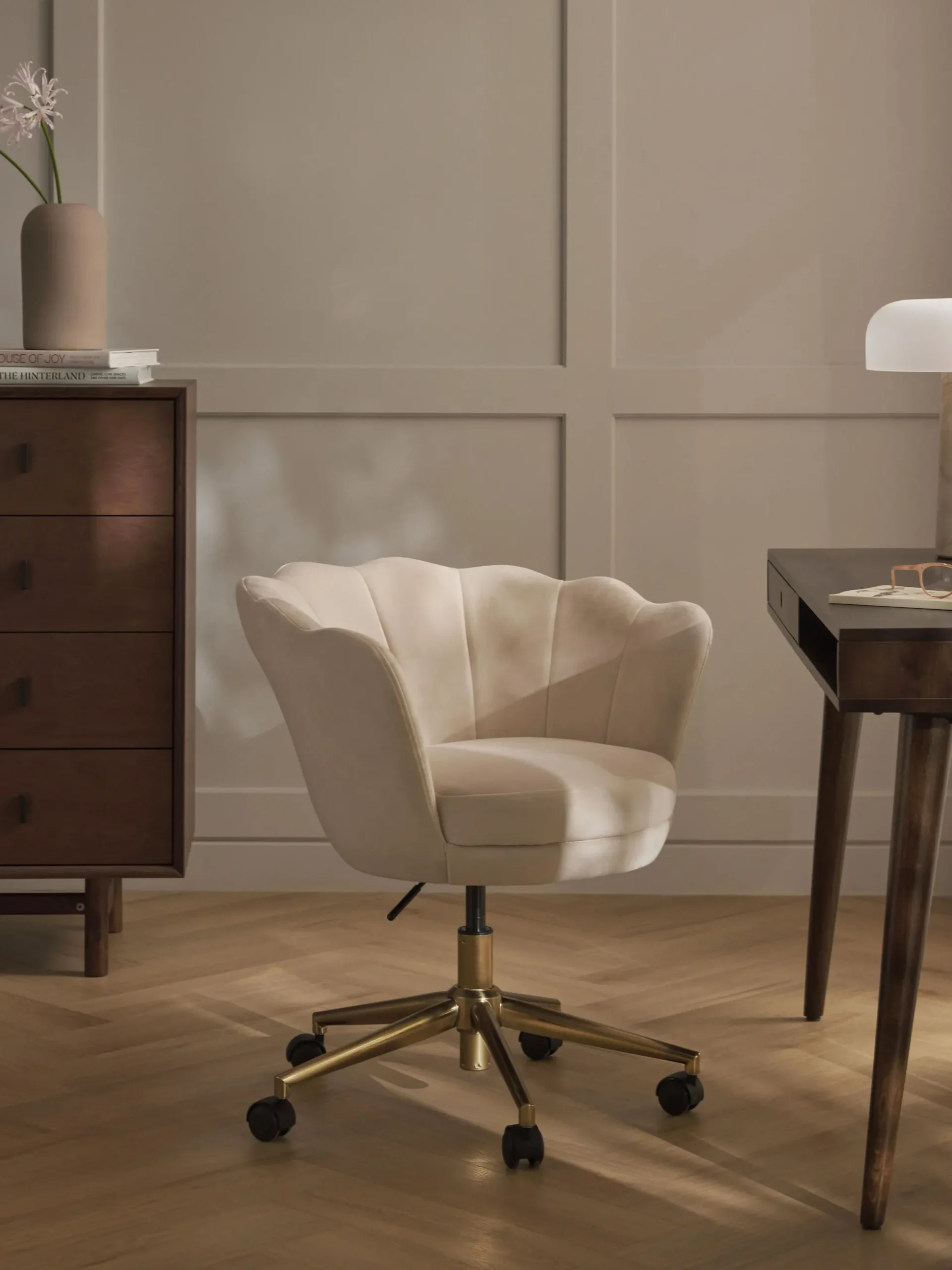 Sedia da scrivania in velluto con braccioli Oyster, regolabile in altezza