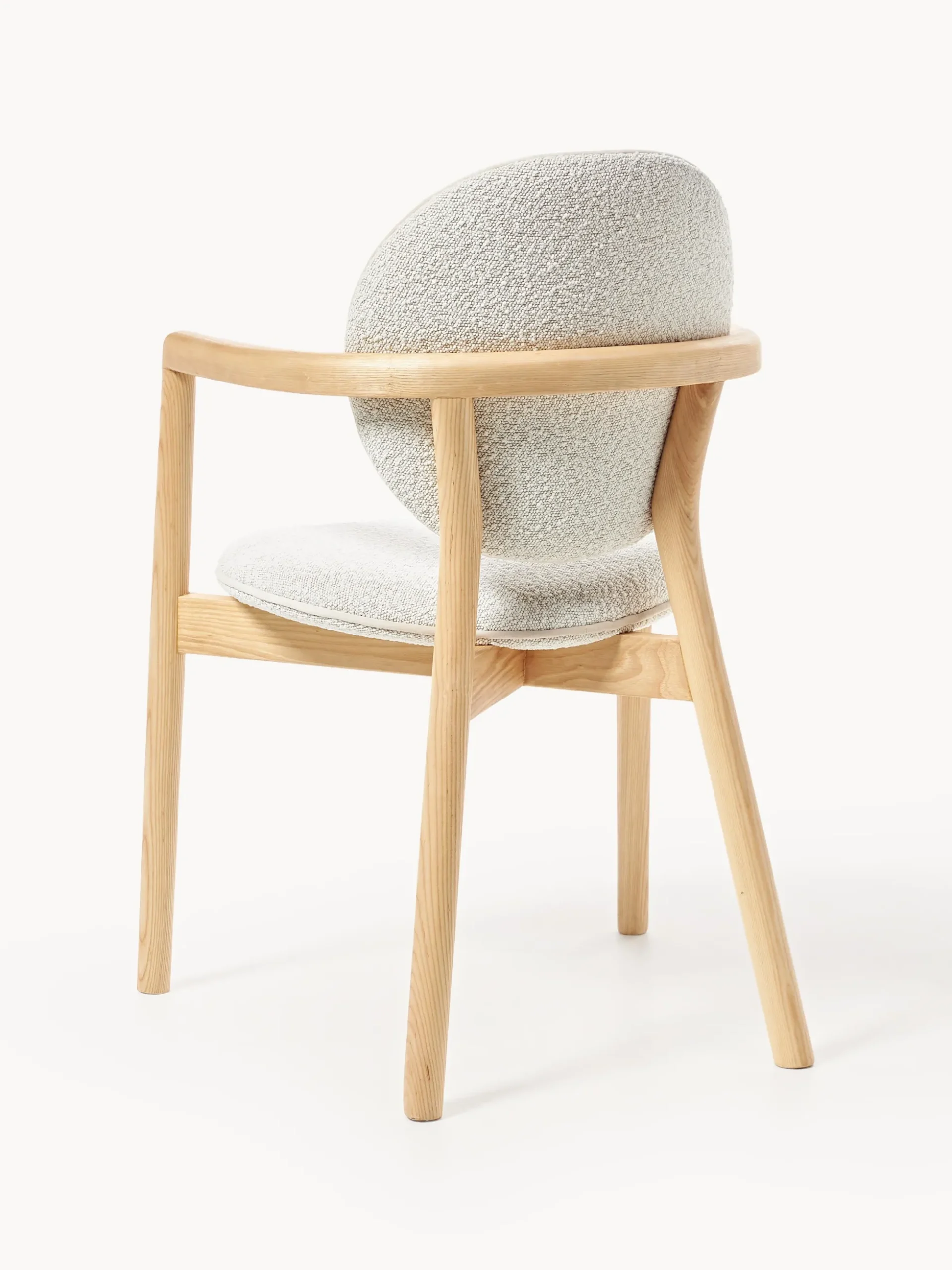 Sedia in legno con rivestimento bouclé Maia