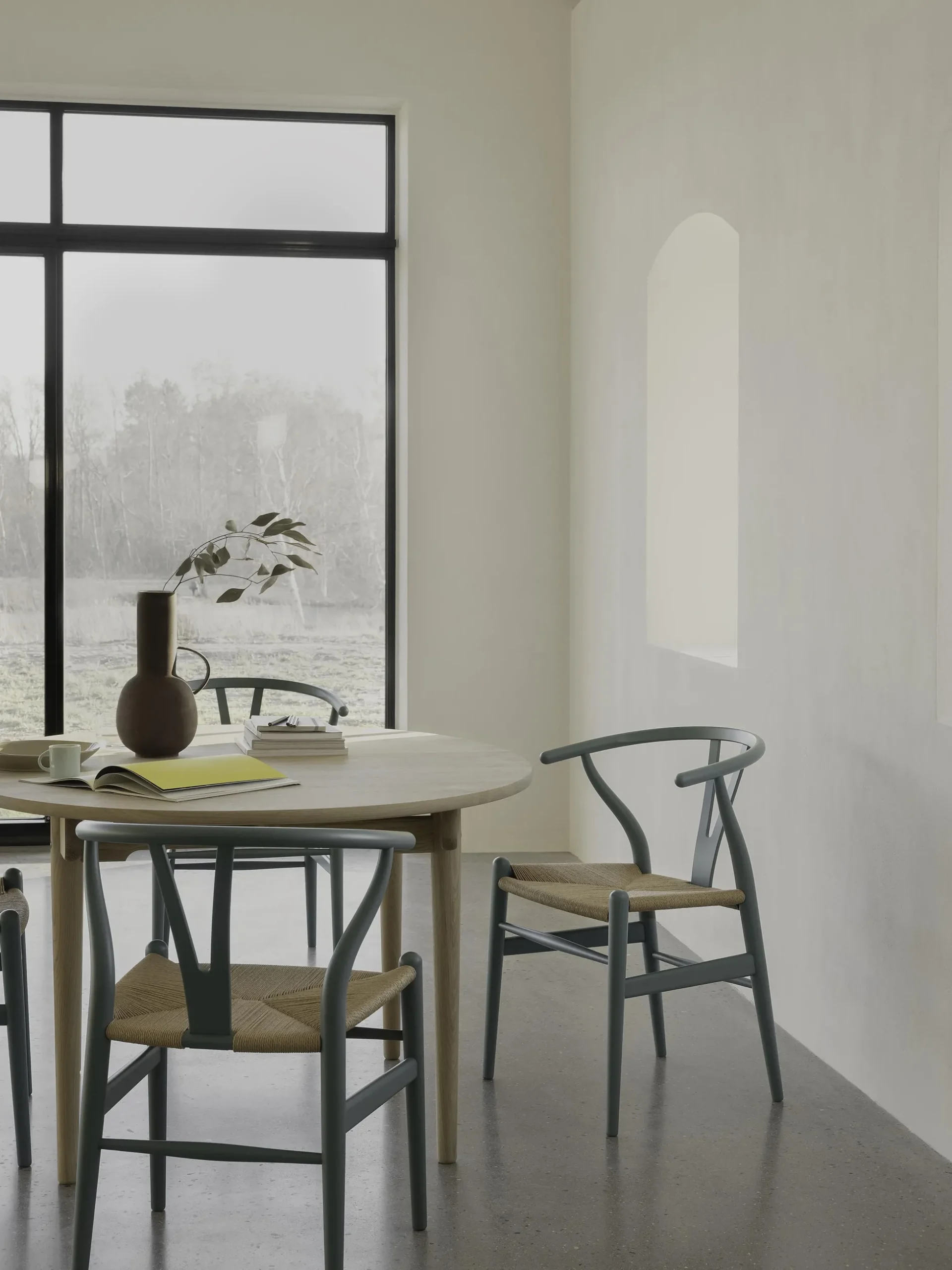 Sedia in legno con seduta intrecciata CH24 Wishbone Chair