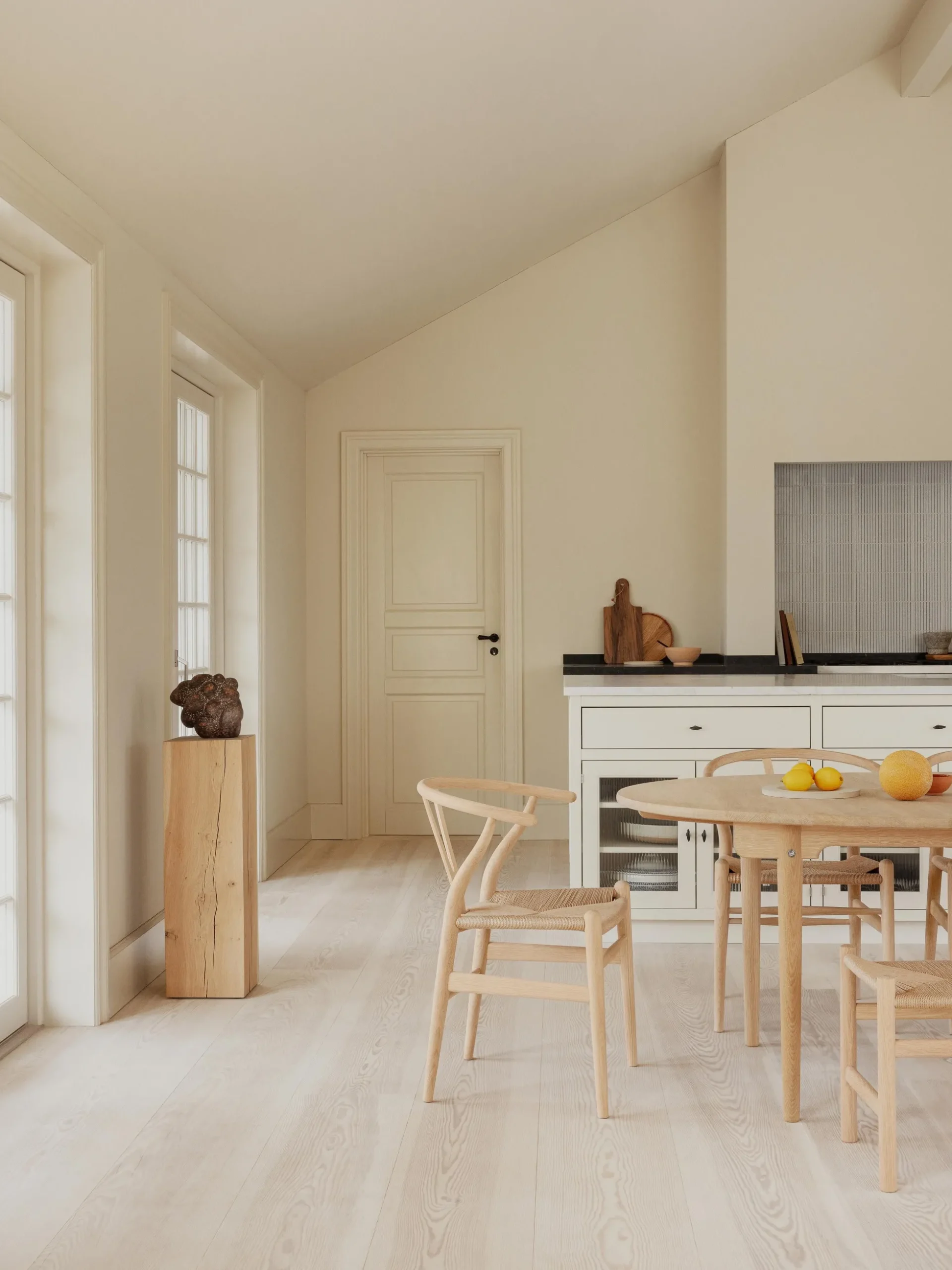 Sedia in legno con seduta intrecciata CH24 Wishbone Chair