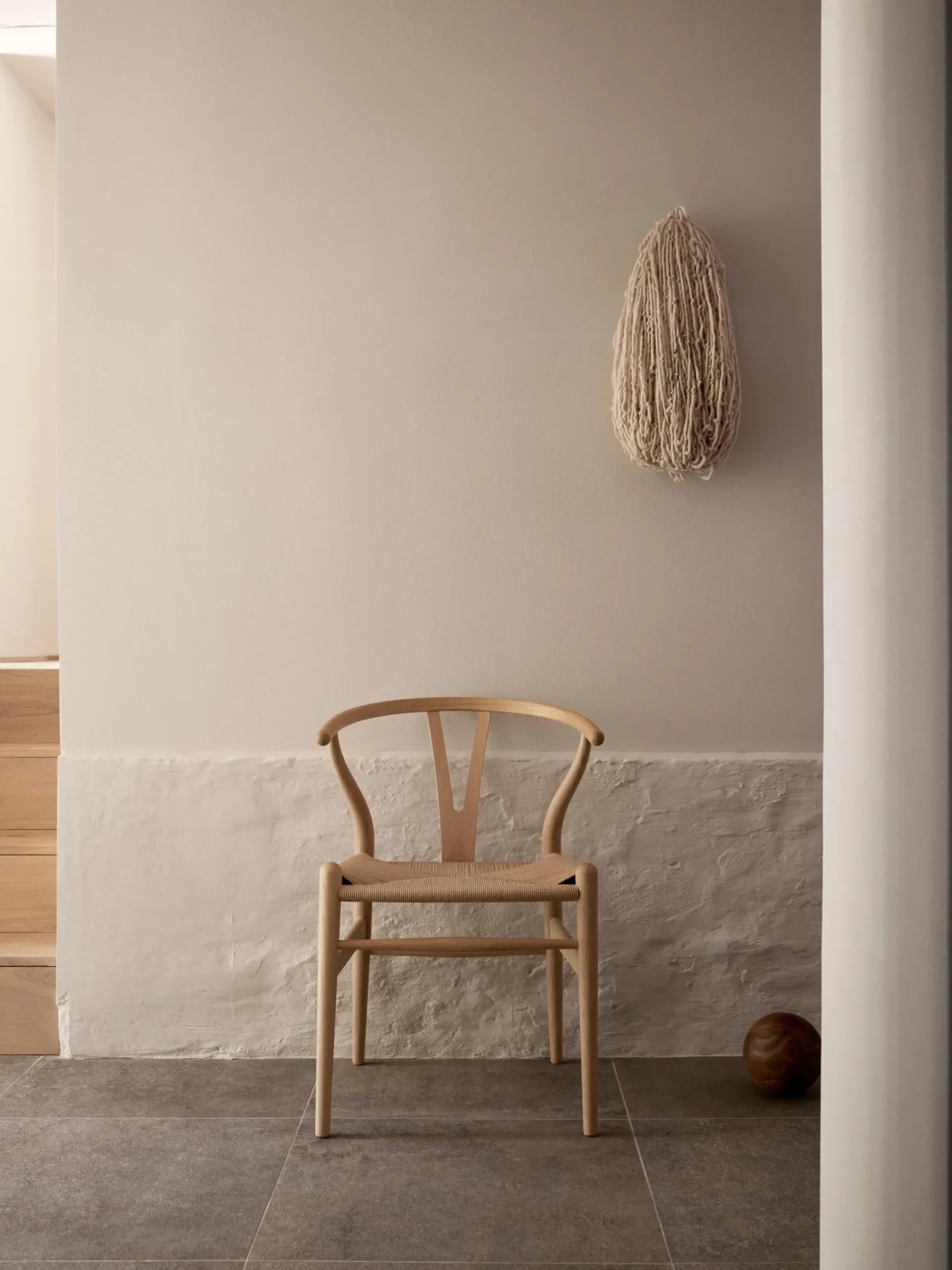 Sedia in legno con seduta intrecciata CH24 Wishbone Chair